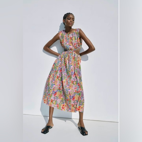 Zara Dresses & Skirts - ZARA Floral Cut Out Pleated Dress Size Small